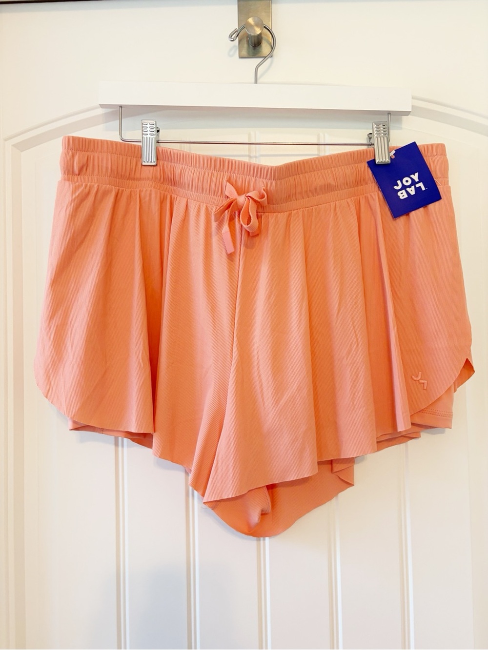 NWT JoyLab Women's Athletic Flowy Running Workout Shorts, Sunset Coral - Picture 5 of 7